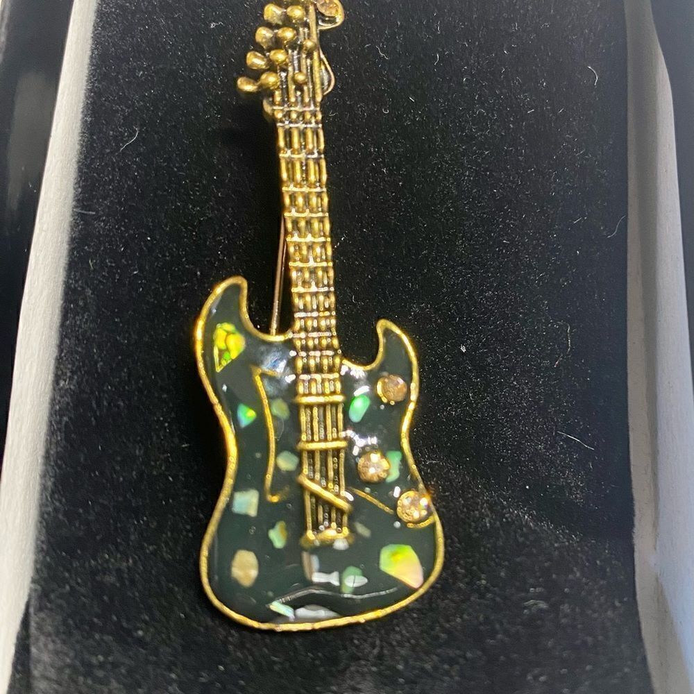 Joan Rivers Guitar Pin